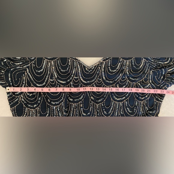 J Kara 3/4 Sleeve Scallop Beaded Pop Over Gown Navy Blue Size 20W - Picture 13 of 15